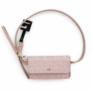 DKNY Belt bag.